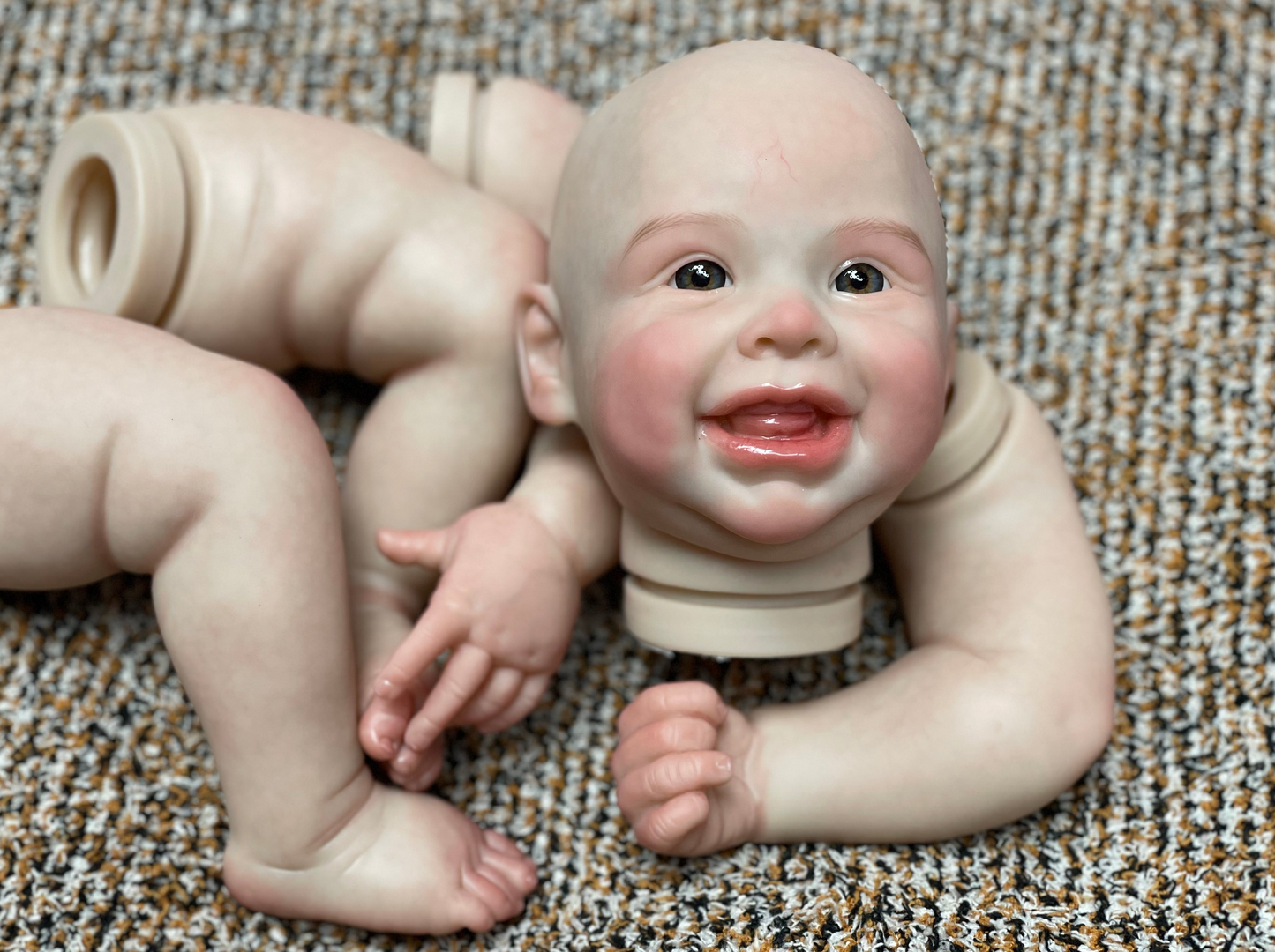 Reborn Baby Doll DIY Kits 18-20 Inch Adorable Unfinished Bonecas Parts By Skilled Artist With Fine Design