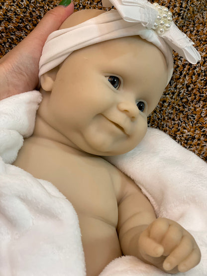 20 inch full body silicone Maddie unpainted silicone baby doll