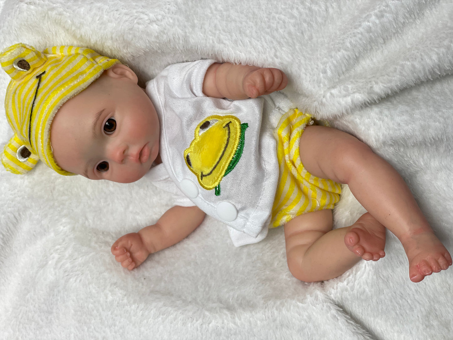 11 Inch Delicate Reborn Doll Full Solid Silicone With Soft Touch Feeling Lifelike Toddler Baby