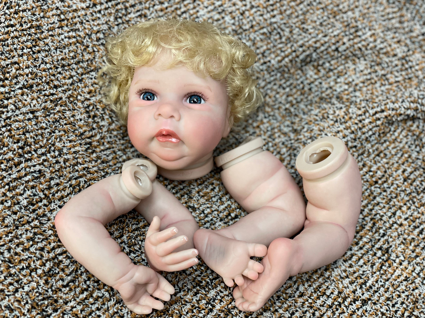 18-20 Inch Enchanting Reborn Toddler Unassembled Doll Parts With Handcrafted Skin Details For Kids‘ DIY