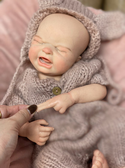 18 Inch Lovely Reborn Baby Dolls Full Body Silicone With Soft Touch Feeling Hand-painted Facial Details For Collecting And Playing