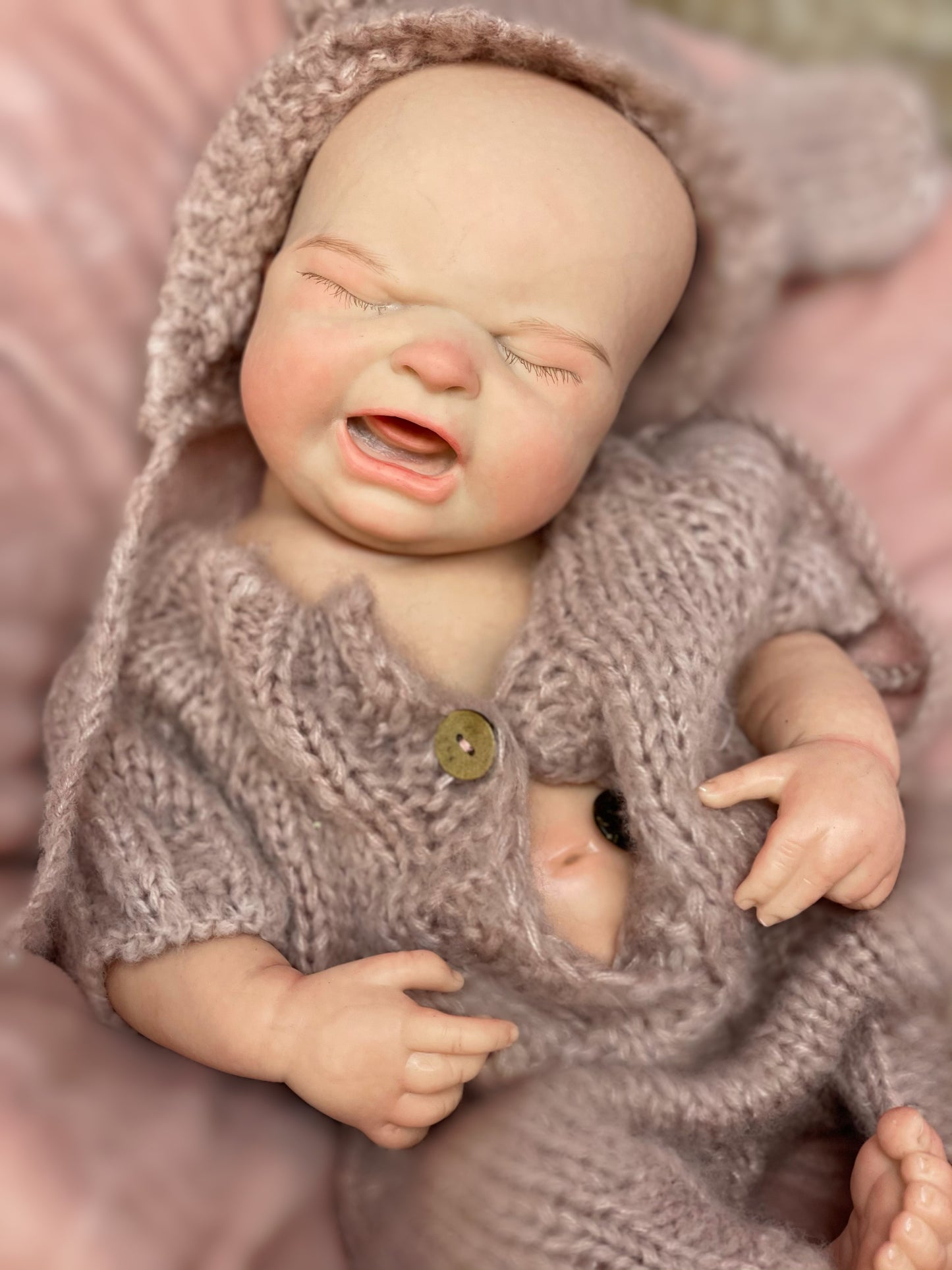 18 Inch Lovely Reborn Baby Dolls Full Body Silicone With Soft Touch Feeling Hand-painted Facial Details For Collecting And Playing