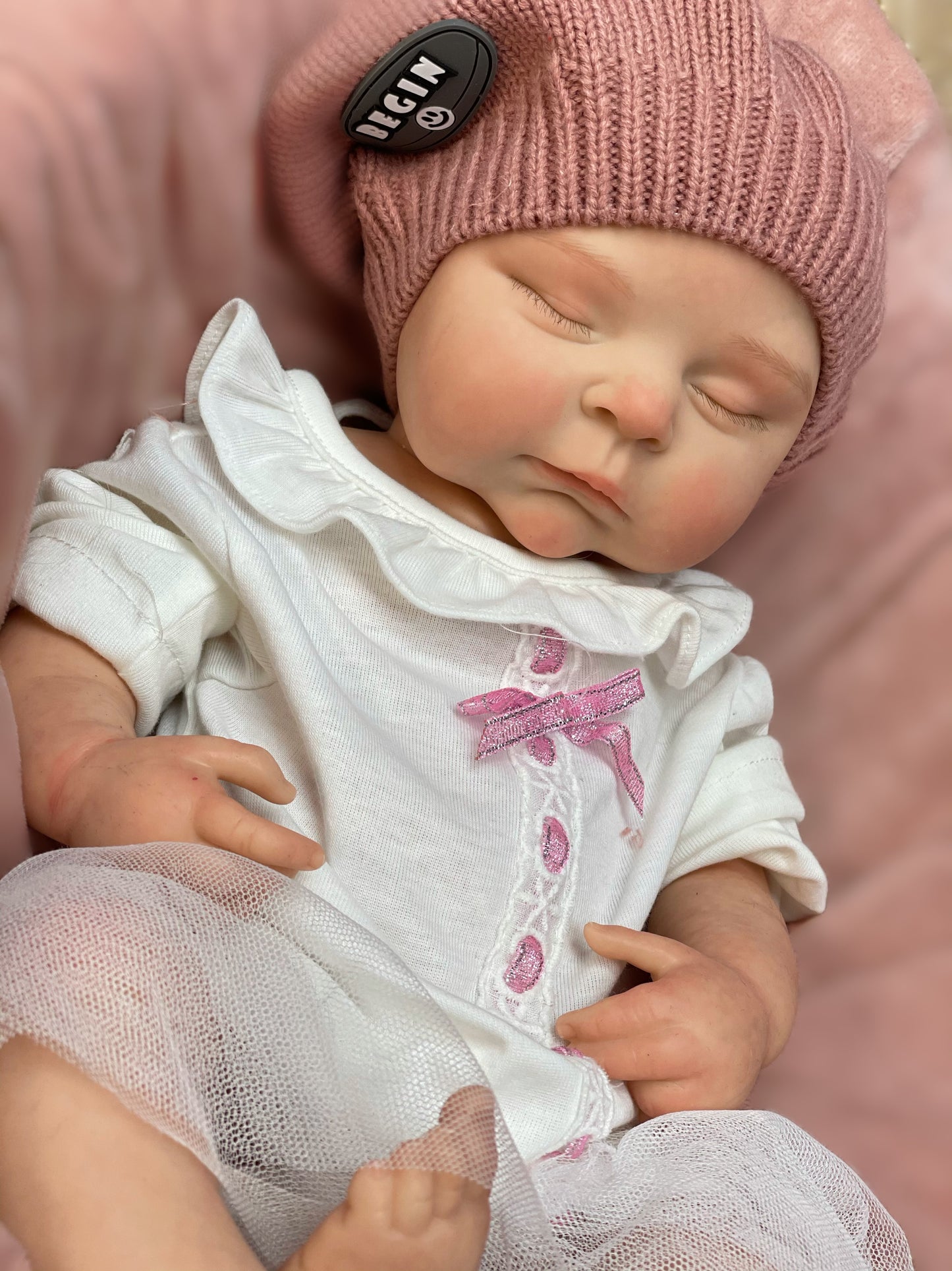 18 Inch Lovely Reborn Baby Dolls Full Body Silicone With Soft Touch Feeling Hand-painted Facial Details For Collecting And Playing