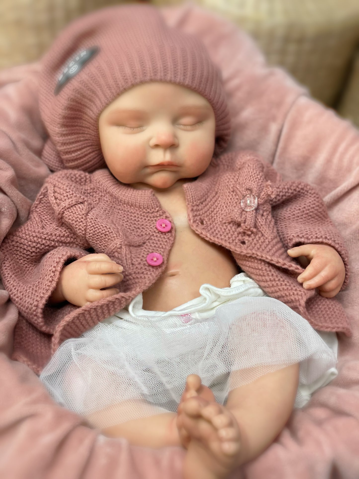 18 Inch Lovely Reborn Baby Dolls Full Body Silicone With Soft Touch Feeling Hand-painted Facial Details For Collecting And Playing