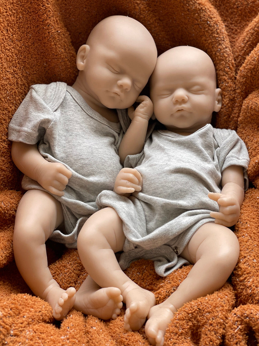 18 Inch Asleep Sam Unpainted Boy And Girl Full Body Silicone Hand-detailed Skin Texture With Pliable Touch Feeling